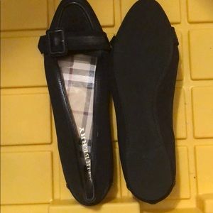 Burberry flats